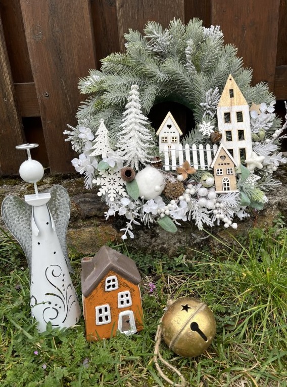 Vence na vánoční dveře